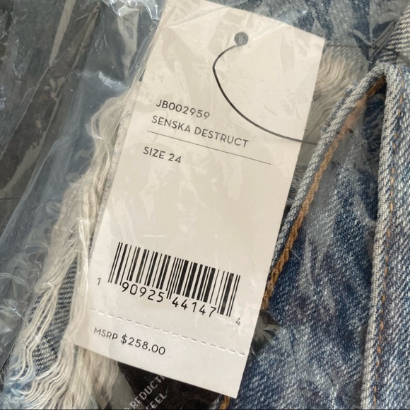 NWT J Brand Tate Distressed Boyfriend Jeans - Picture 4 of 5